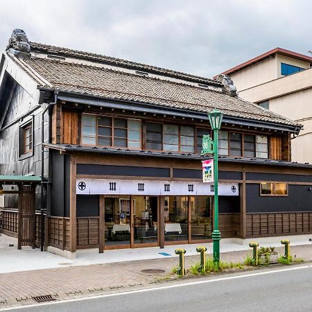 Отель Nipponia Chichibu Monzenmachi Экстерьер фото