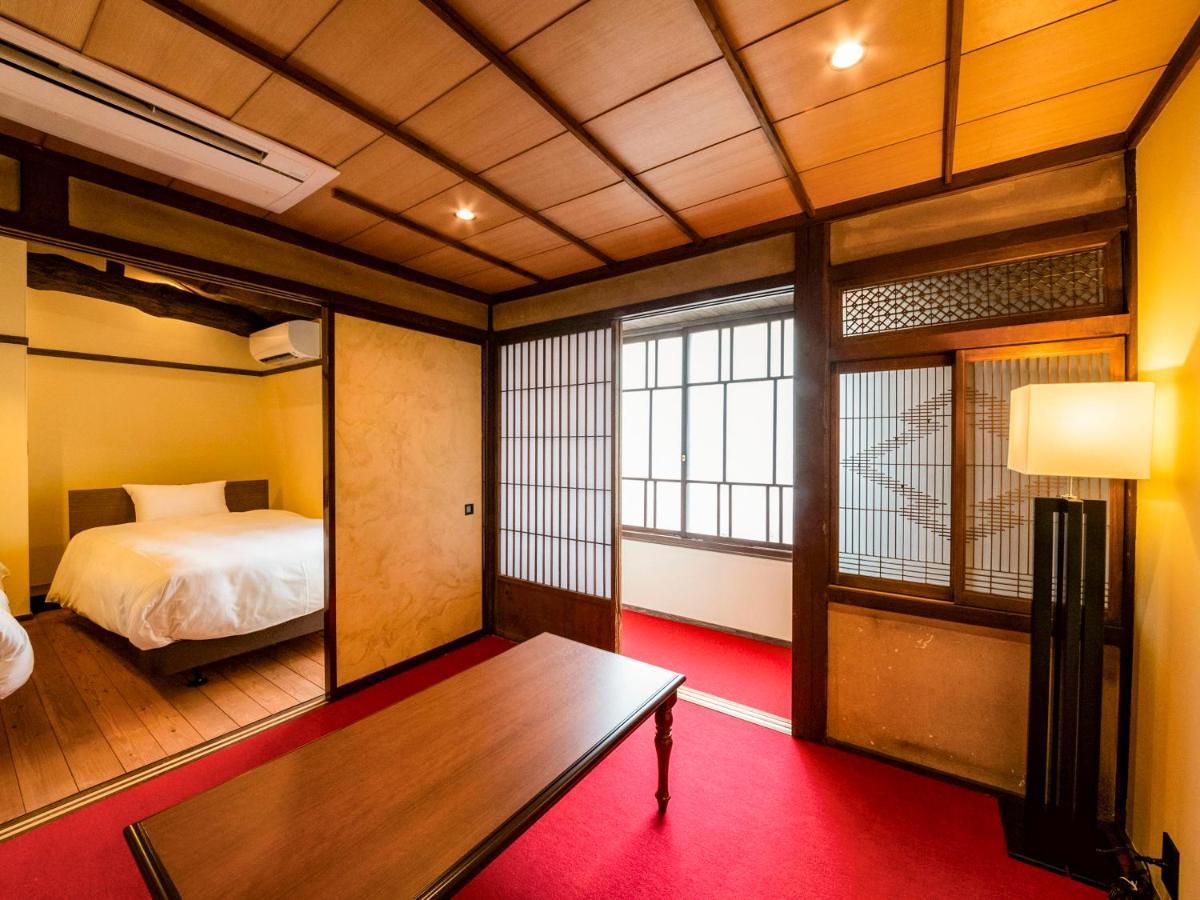Отель Nipponia Chichibu Monzenmachi Экстерьер фото