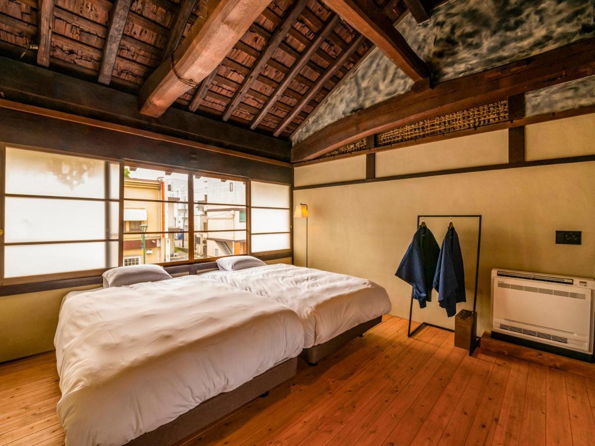 Отель Nipponia Chichibu Monzenmachi Экстерьер фото